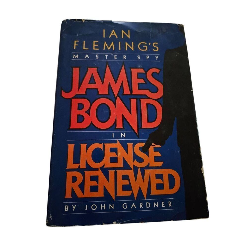 James bond in License Renewed by John Gardner Marek books